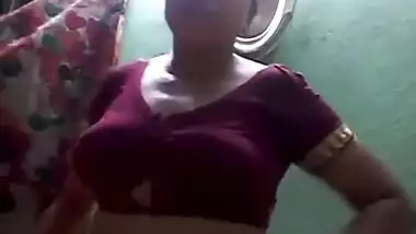 Bengali Boudi Stripping Masturbating