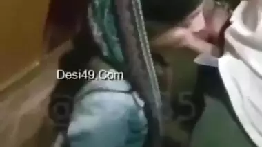 Sexy Pakistani girl sucking cock in change room mms leaked