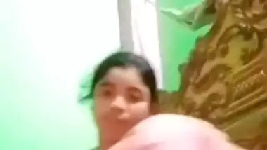 Bangladeshi fatty pussy girl showcasing her private body parts