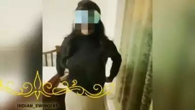 Sheena ke baad ab stepcousin behen Shanaya ko kas kas kar choda - Part 1