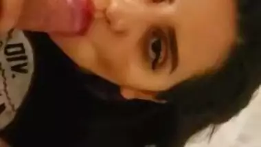 Hawt Bhabhi oral sex movie to kindle your sexual nerves