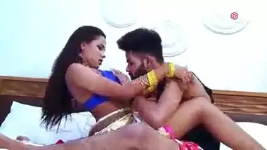 Indian beautiful bhabhi sweety in saree hot sex