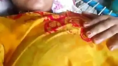 Sexy Desi Girl Showing Pussy