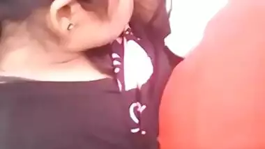 Indian College Girl’s Selfie Sex MMS Shot Outdoor