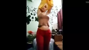 desi babe stripping hot