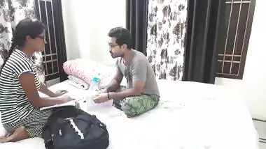 Indian Bengali College Girl Fucked By Friend While Studying