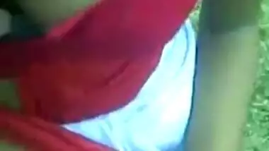 Jungle me desi school girl big boobs pressing in her bf indian sex video