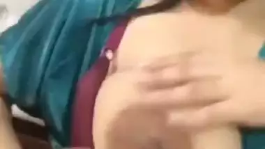 Bhabhi flashing big boobs to secret lover