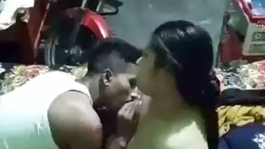 Bhabhi boob press and sucking by devar viral MMS