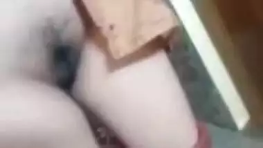 Desi cute bhabi show her hot boobs n pussy
