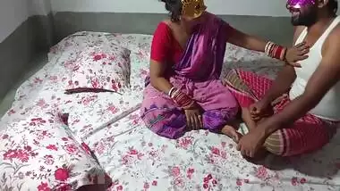 Bimar Malkin Ko Raju Naukar Ne Maalish Karne Ke Baad Choda