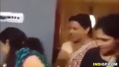 Hindi Family Girl’s Home Sex Video Leaked