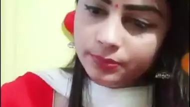 Priya Voli Hot Cleavage live, New and Unseen