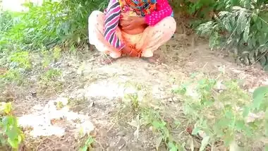 Indian Aunty Outdoor Caught