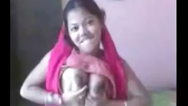 Gujarati college girl Puja free porn show for boyfriend