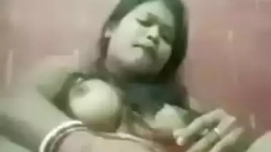 Super horny boudi masturbating