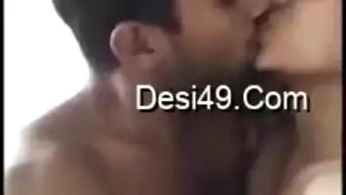 Bearded Desi hubby XXX kisses his pretty wife before having sex