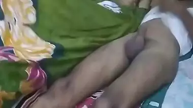 Indian Bhabhi - Ki Sadi Uthakar Jabardast Chudai Ki Room Me