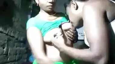 Raz Wap In - Desi couple enjoying sex in front of cam indian sex video
