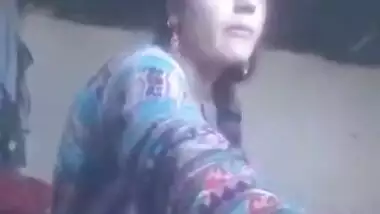 Beautiful Kashmiri bhabhi full nude video