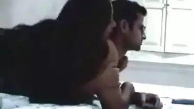 Desi xxx episode of a newly wed pair having romantic sex on their honeymoon