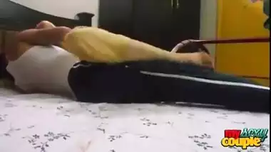 Indian bhabhi apne pati ke chote bhai se chudi