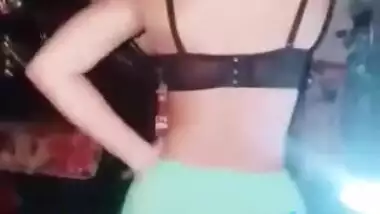 Paki Parlour Girl Dancing Part 2