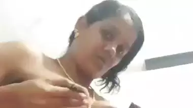 Mallu hot wife playing with boobs and pussy