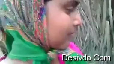 Desi Village Girl Fucking Outdoor.