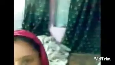 MMS Of Sexy Pakistani College Girl With Boyfriend