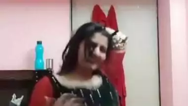 bhabhi hot dance