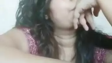 Bengali Horny Babe Teasing clip