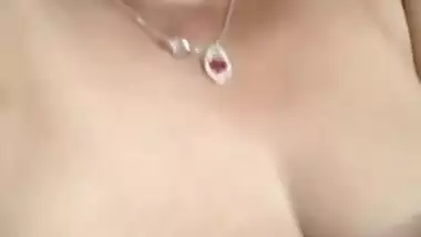 Today Exclusive- Horny Mallu Bhabhi Showing Her Boobs