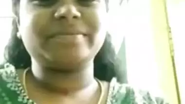 Today Exclusive-shy Mallu Bhabhi Showing Her Boobs