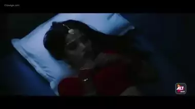 Sexy & Hot Saree AUNTY First Night!