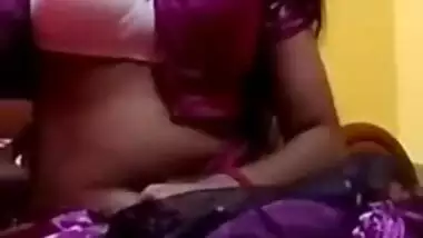 Sexy Desi Girl Showing Her Boobs On Video Call