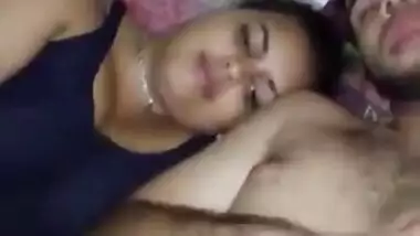 BEAUTIFUL GIRLFRIEND PLAYING WITH BOYFRIEND’S DICK