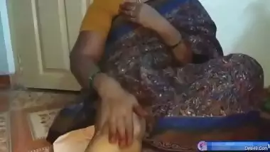 Exclusive- Horny Desi Bhabhi Play With Her Big Boobs And Pussy