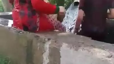 Desi girls enjoy in village pool