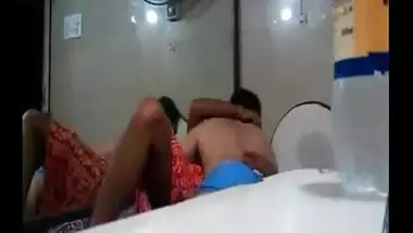 Andhra aunty extramarital sex affair caught on hidden cam