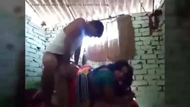 Desi Village Wife In Saree Sex With Neighbor Guy