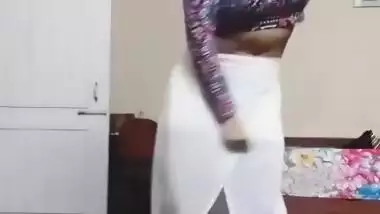 Beautiful desi girl dance