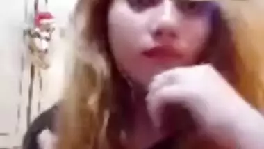 sexy girl doing selfies 2.mp4