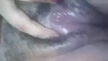 Desi housewife pussy show video