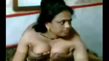 Bidesi Maal Sexy Video - Bidesi triple sex video indian sex videos on Xxxindiansporn.com