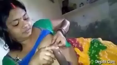 Desi Bhabhi And Desi Aunty In Best Adult Movie Big Tits , Take A Look