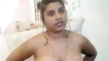 sexy indian cam girl bending over