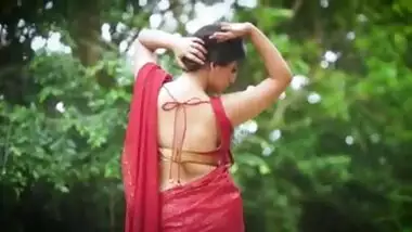 Hot Bengali girl with Massive Figure