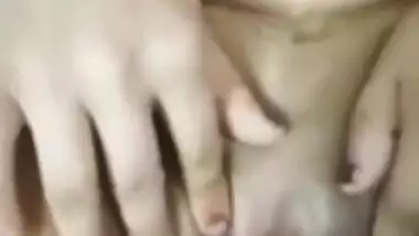 Today Exclusive- Bhabhi Pussy Fingerring And Fucked