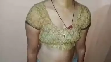 Pussy licking and sucking Indian porn videos in Hindi voice